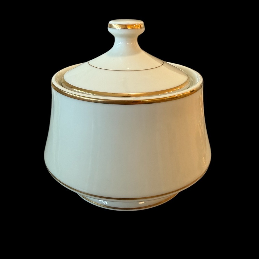 Elegant sugar dish‎ Golden Ivory Fine China Japan by Royal Limited